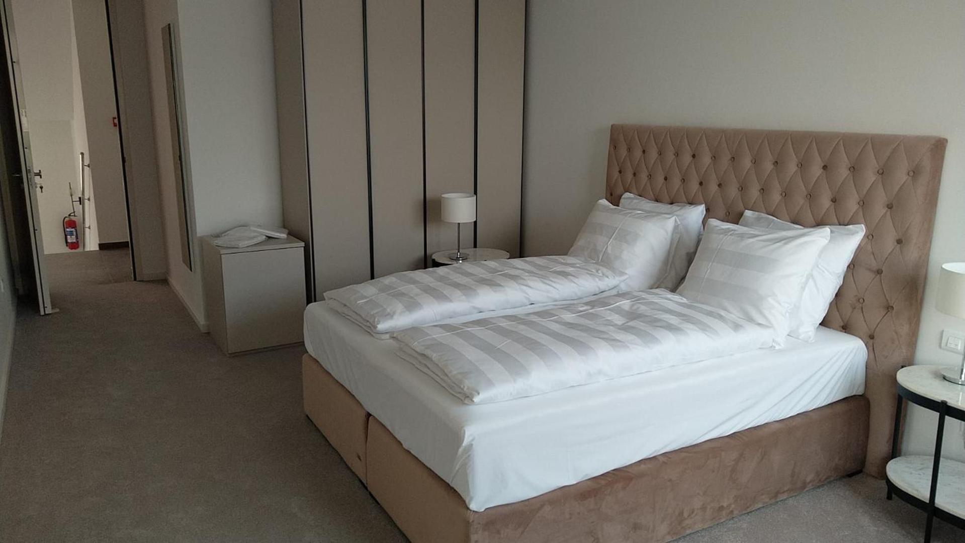 Hotel Oscar Каштела Екстер'єр фото