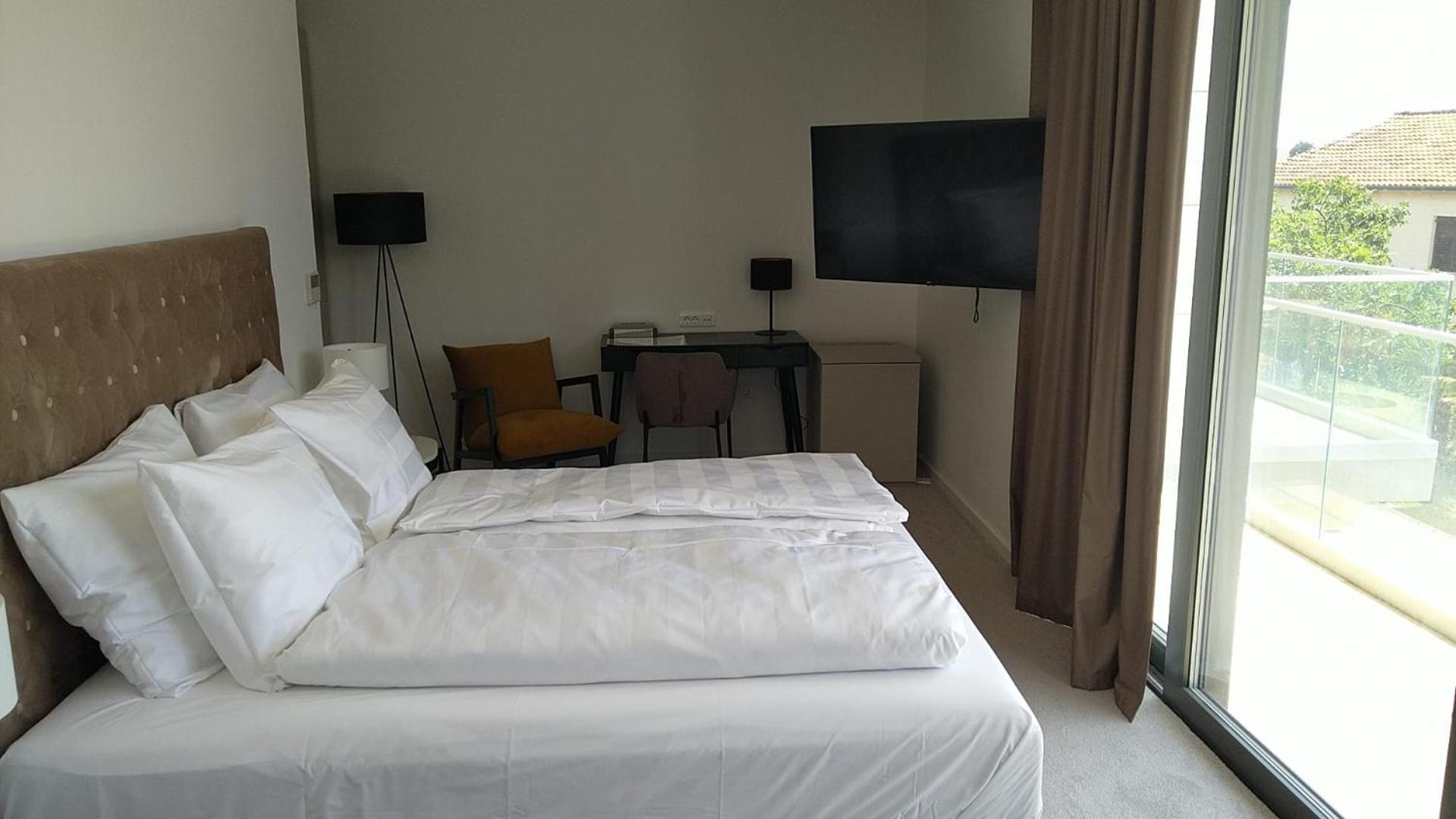 Hotel Oscar Каштела Екстер'єр фото